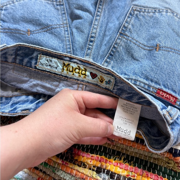 Mudd High Rise Cutoff Jean Shorts – Size 3/25 Y2K Vintage - Picture 4 of 5